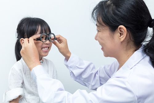 上海儿童青少年过半近视 卫生教育等部门开展联合防控