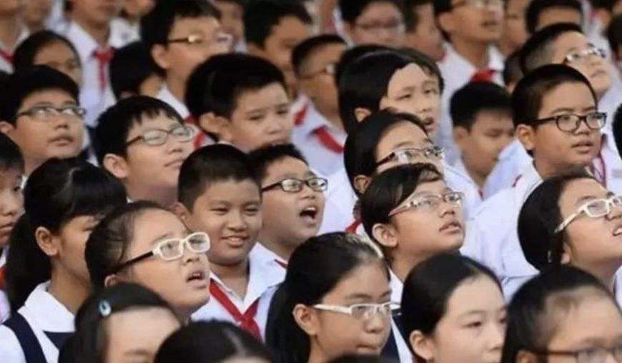 教育部：2018年超半数中小学生近视