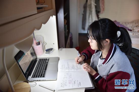 不仅学知识更要懂成长：疫情时期特殊“开学季”扫描