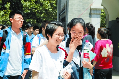 2020全国高考报名人数1071万 各省高三生均已返校