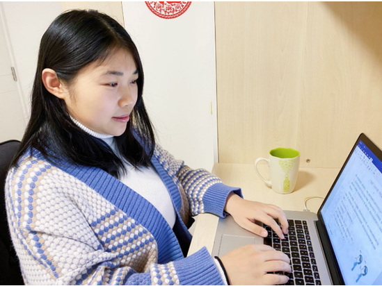 北京学生重返居家学习 多种形式陪孩子度过特殊学期